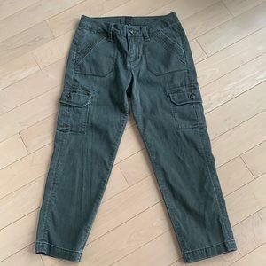 Jag Jeans army green crop cargo pants.